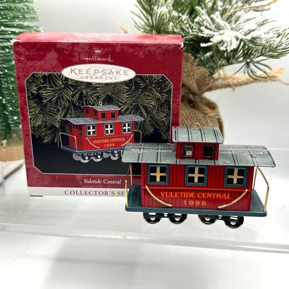 Hallmark Keepsake Ornament Tin Yuletide Century Collectors Series Train Caboose - Picture 1 of 6